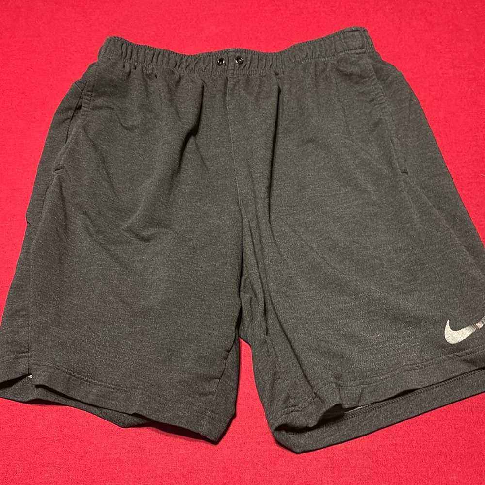 Nike shorts with pockets